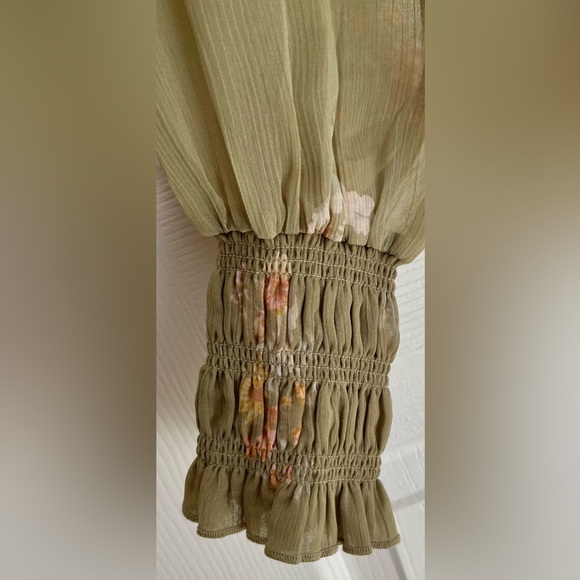 Free People Women’s Smocked So Nice Blouse, Size XS NWOT - Picture 5 of 9